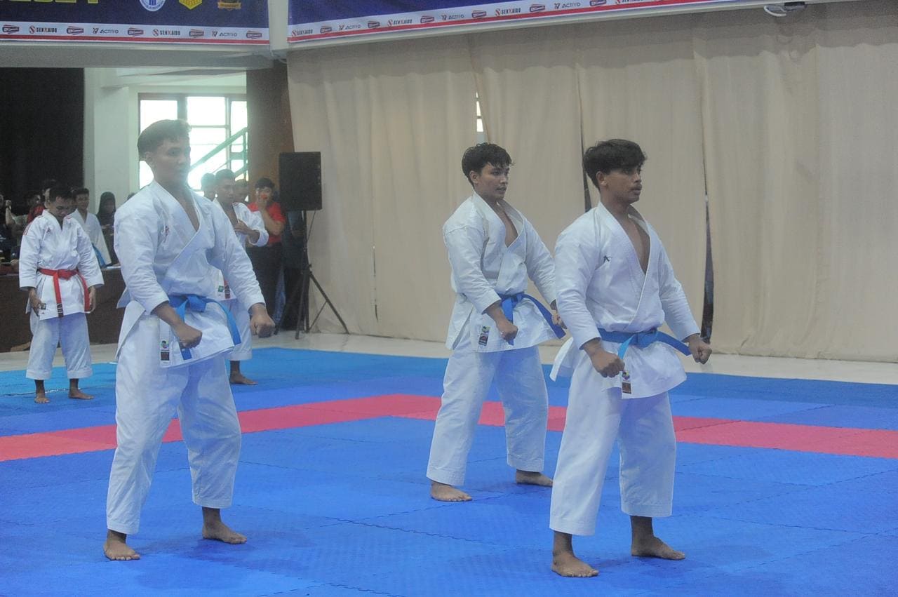 Foto pertandingan kelas kata beregu